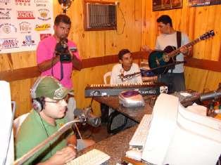 Grupo Fissura na Rádio Mania